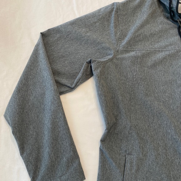 Columbia Miller Peak Softshell Rain Jacket - Picture 9 of 16